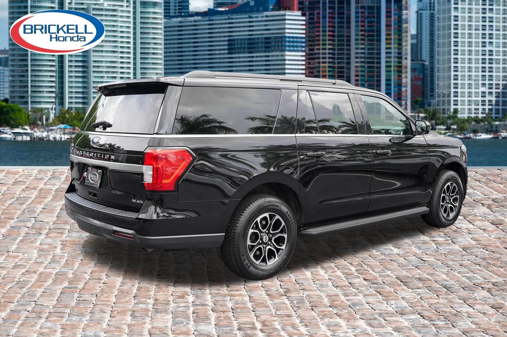 Used 2024 Ford Expedition Max XLT RWD image 5