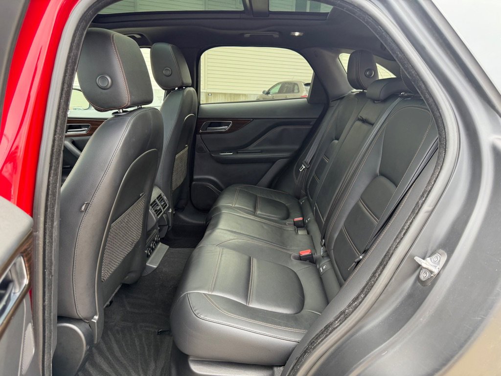 Used 2017 Jaguar F-PACE Prestige AWD/4WD image 23