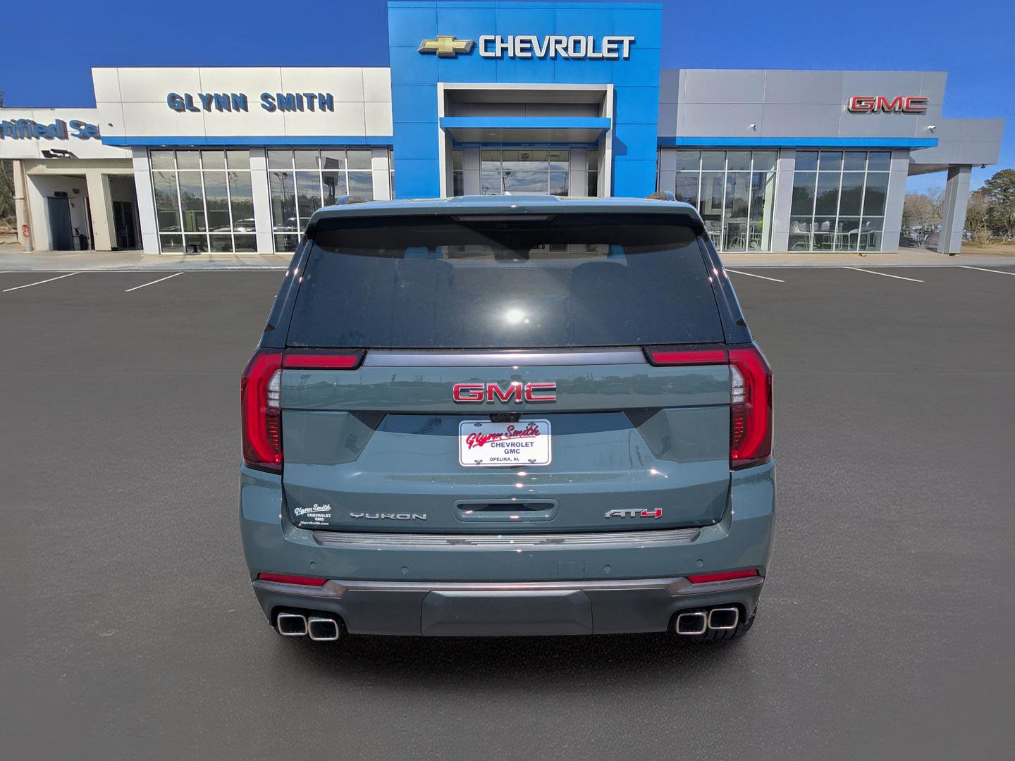 New 2026 GMC Yukon AT4 Ultimate w/ LPO, Floor Liner Package image 9