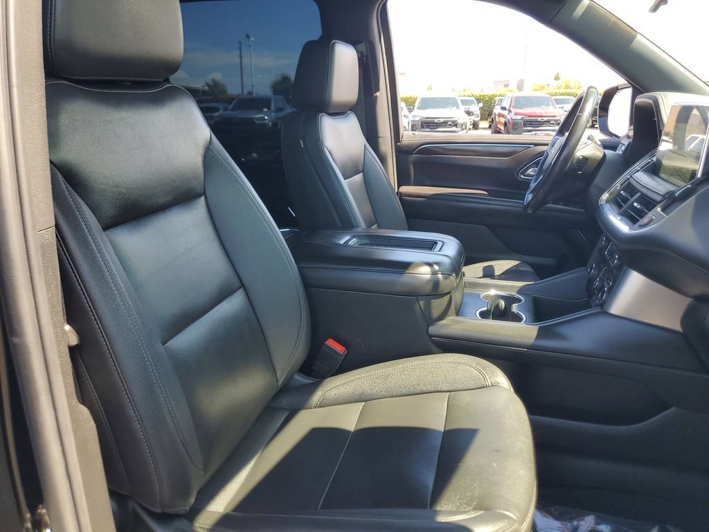 Used 2023 Chevrolet Suburban LT RWD image 29