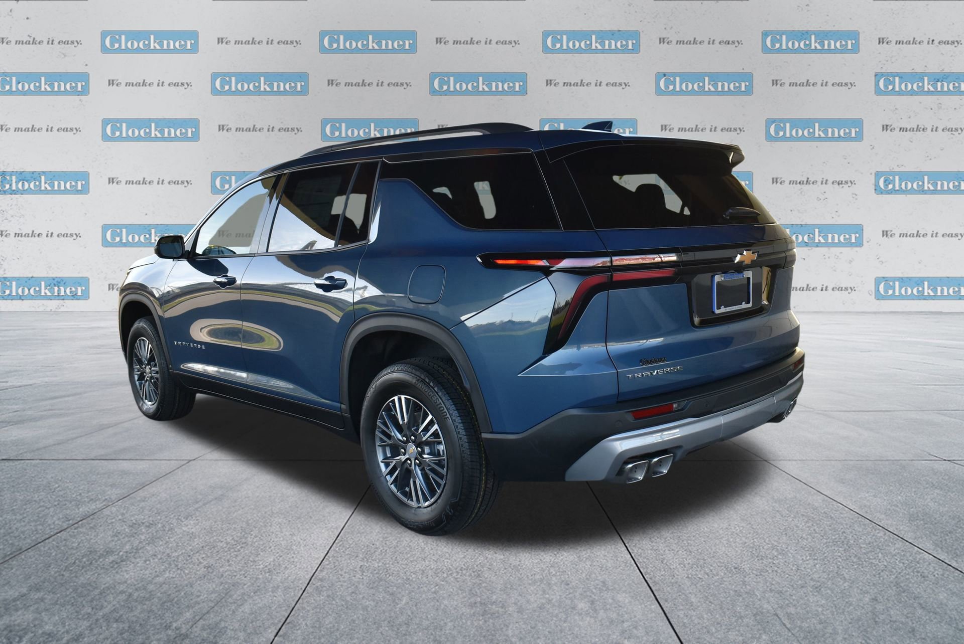 New 2026 Chevrolet Traverse LT w/ LPO, Floor Liner Package FWD image 8