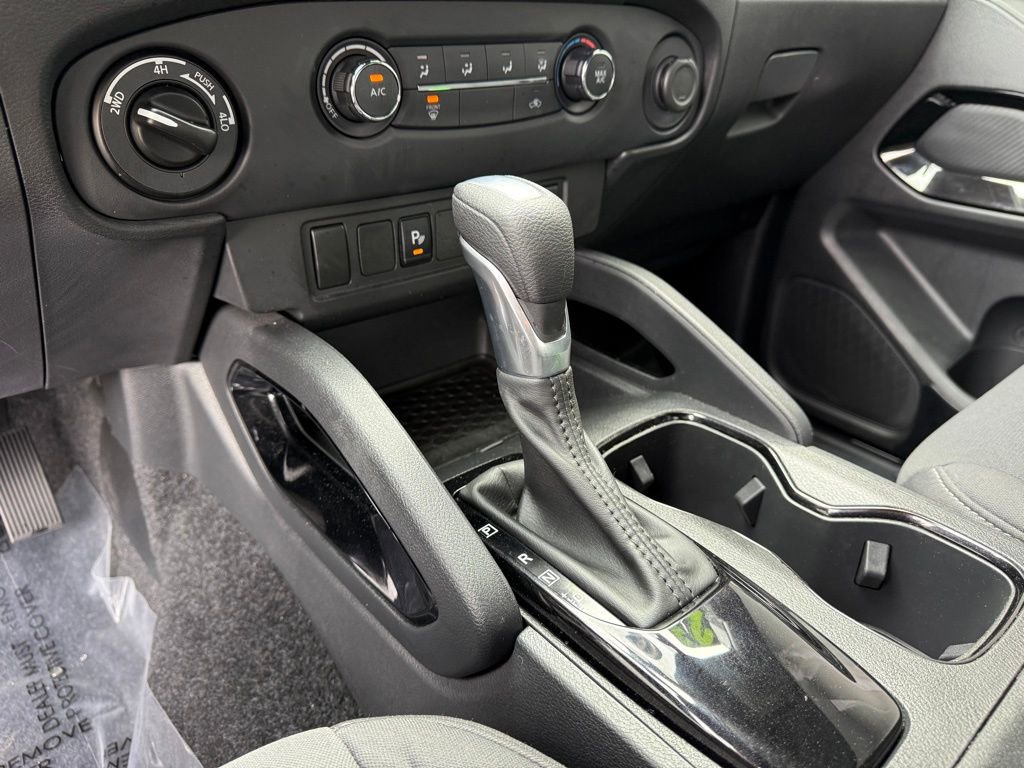 Certified 2023 Nissan Frontier SV w/ Midnight Edition Package image 24