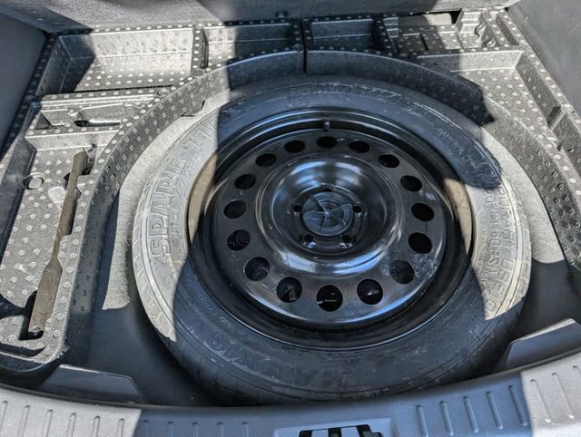 Used 2017 Ford Escape SE AWD/4WD image 28