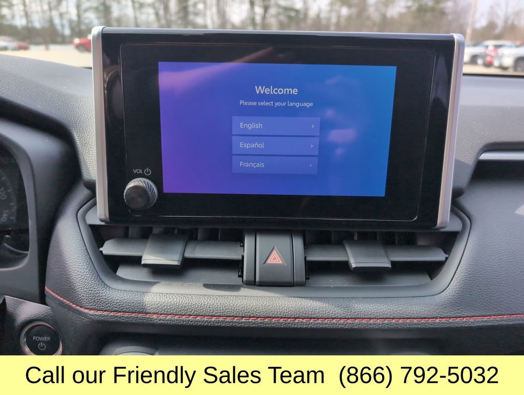 Used 2023 Toyota RAV4 SE w/ Weather & Moonroof Package image 20