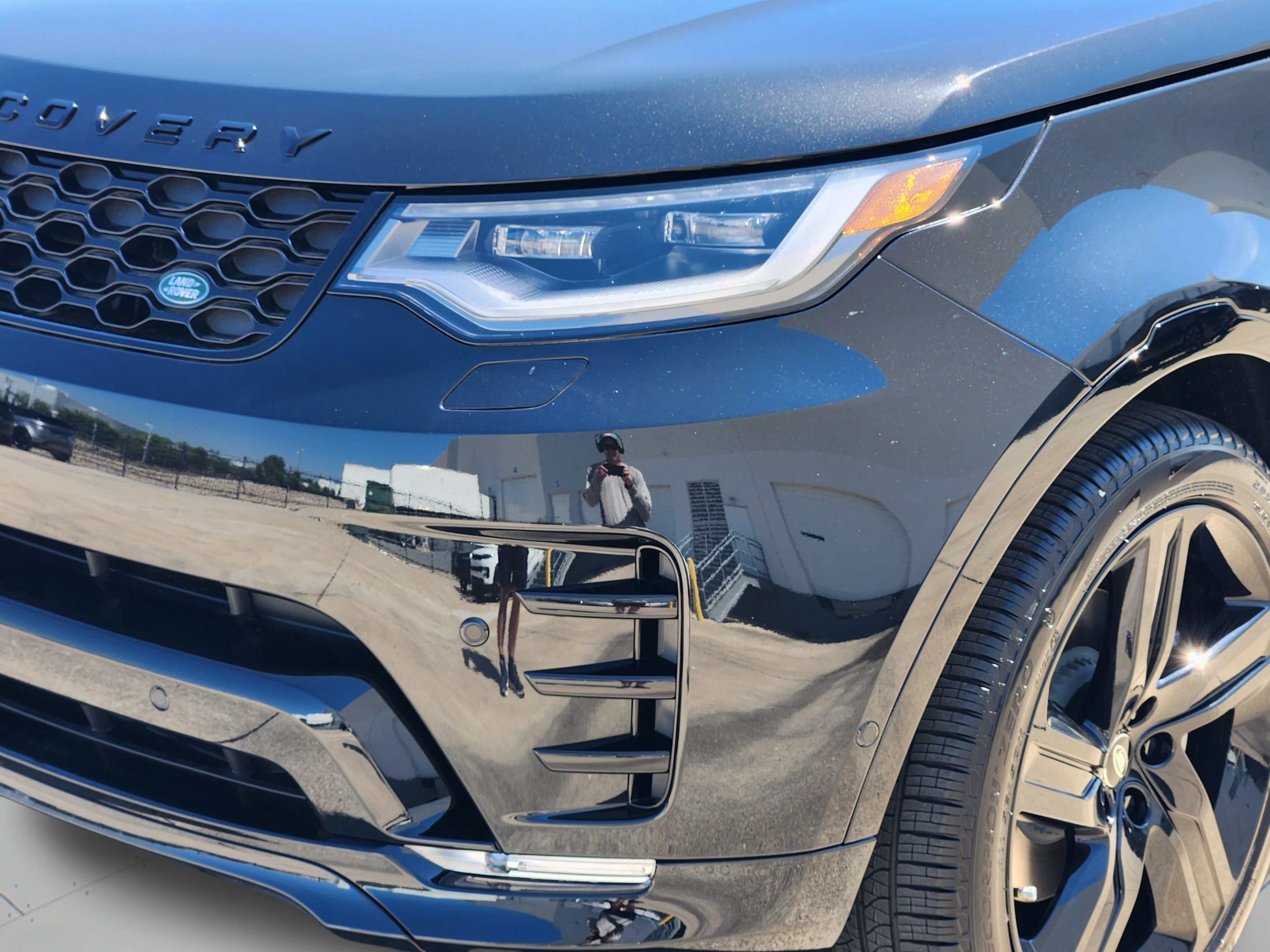 New 2026 Land Rover Discovery Dynamic SE AWD/4WD image 33