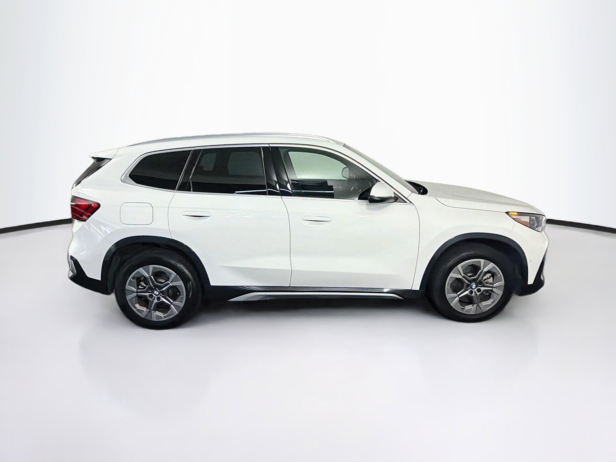 Used 2026 BMW X1 xDrive28i AWD/4WD image 10