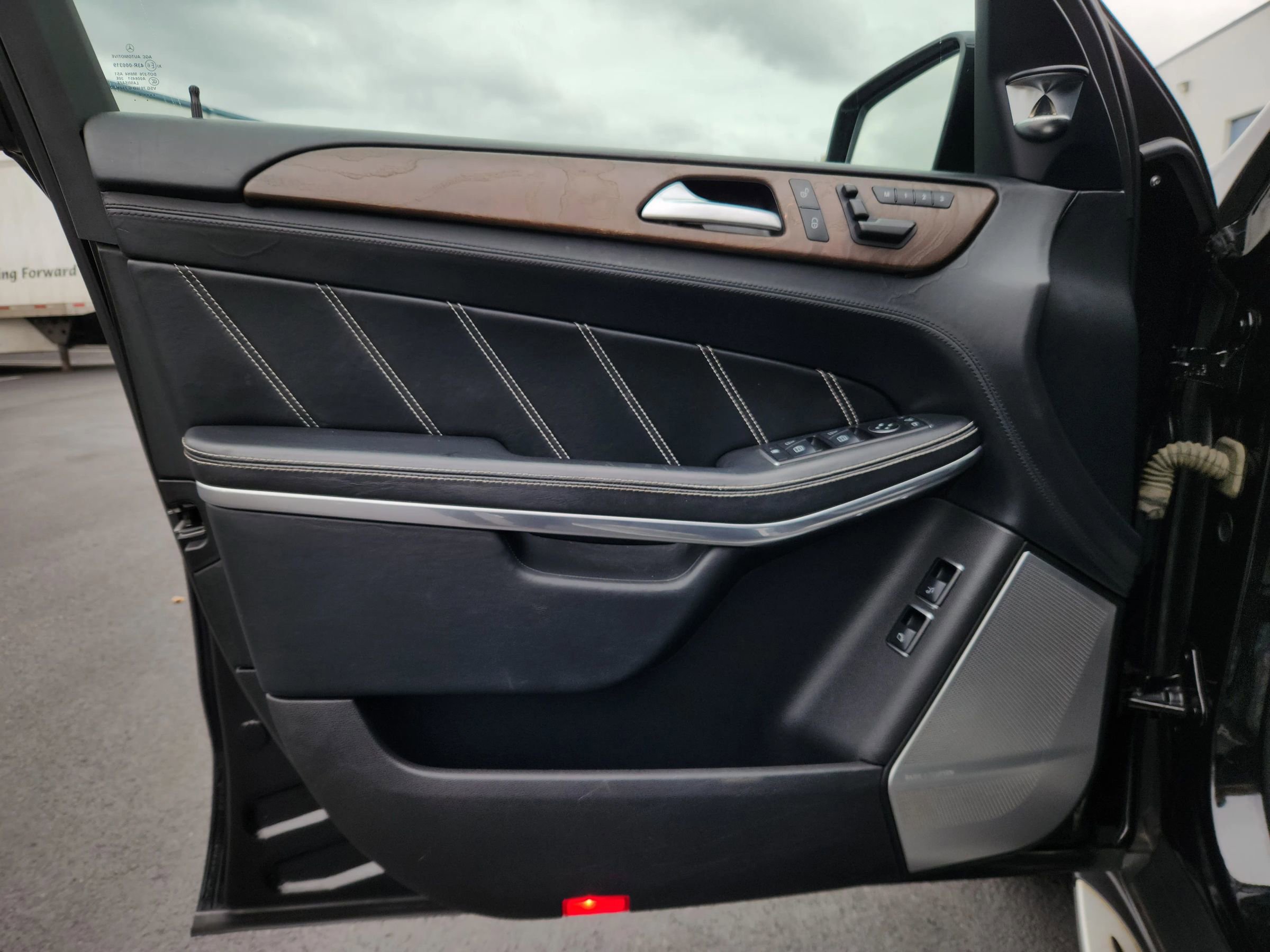 Used 2014 Mercedes-Benz GL 63 AMG 4MATIC w/ Accessory Chrome Package image 8