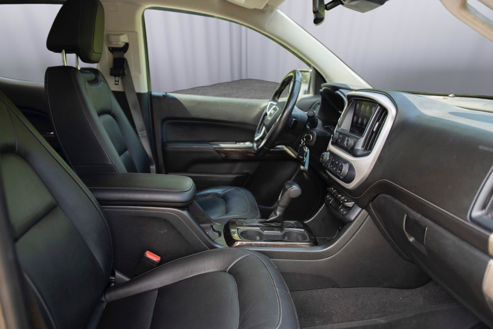 Used 2020 GMC Canyon SLT w/ Driver Alert Package AWD/4WD image 16