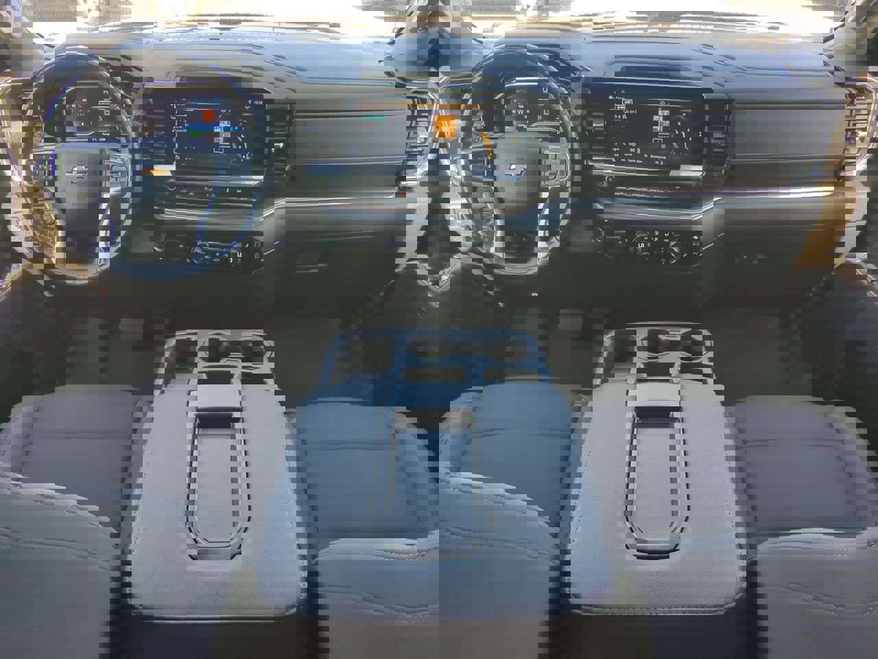 Used 2022 Chevrolet Silverado 1500 LT w/ Protection Package AWD/4WD image 13