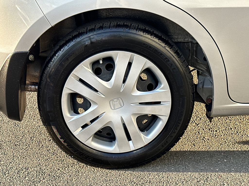 Used 2011 Honda Fit image 7