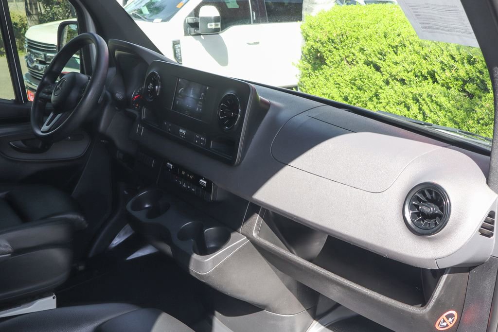 Used 2024 Mercedes-Benz Sprinter 2500 w/ Acoustic Package image 40