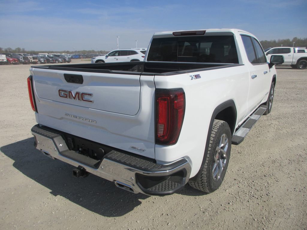 New 2026 GMC Sierra 1500 SLT image 5