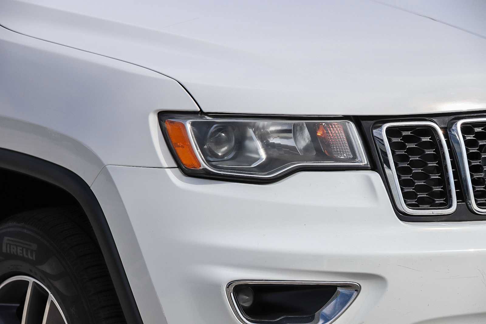 Used 2019 Jeep Grand Cherokee Limited RWD image 4