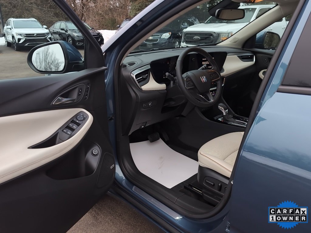 Used 2024 Buick Encore GX Avenir w/ Avenir Convenience Package image 13