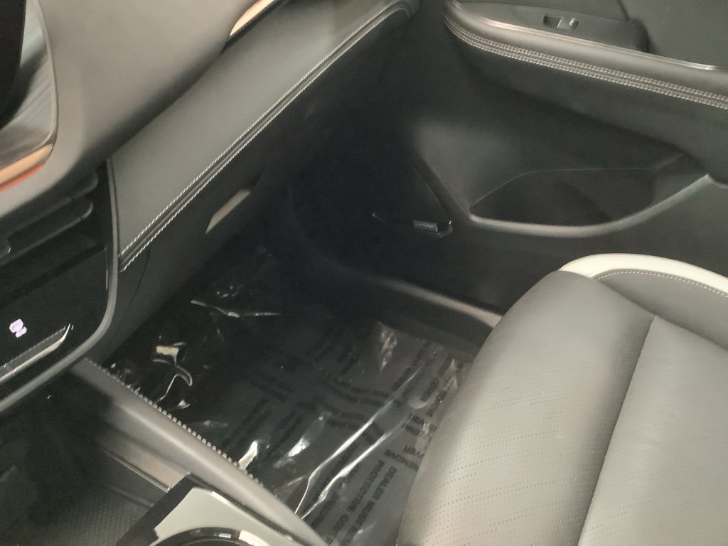 Used 2025 Buick Envision Sport Touring image 25