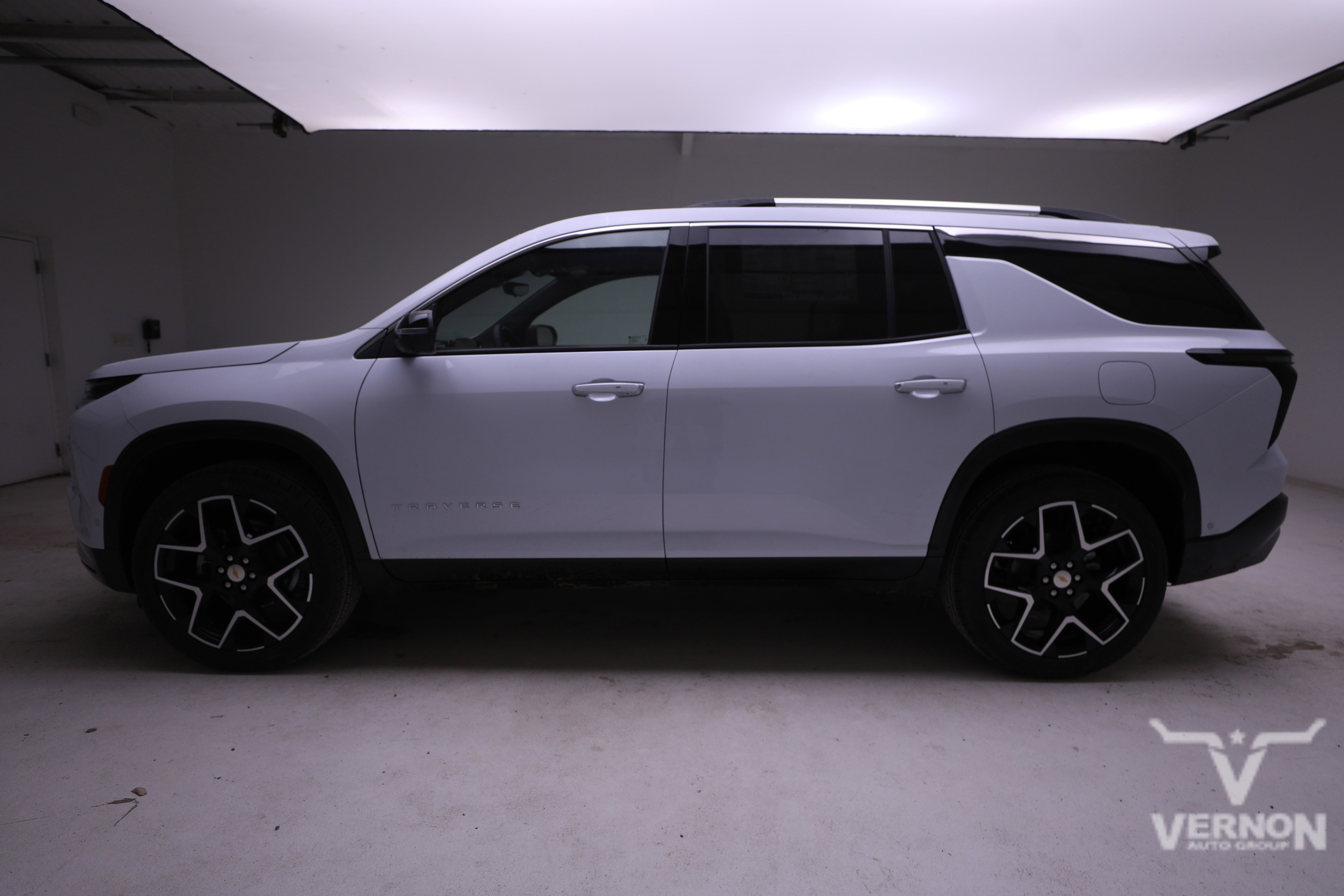 New 2026 Chevrolet Traverse High Country image 2