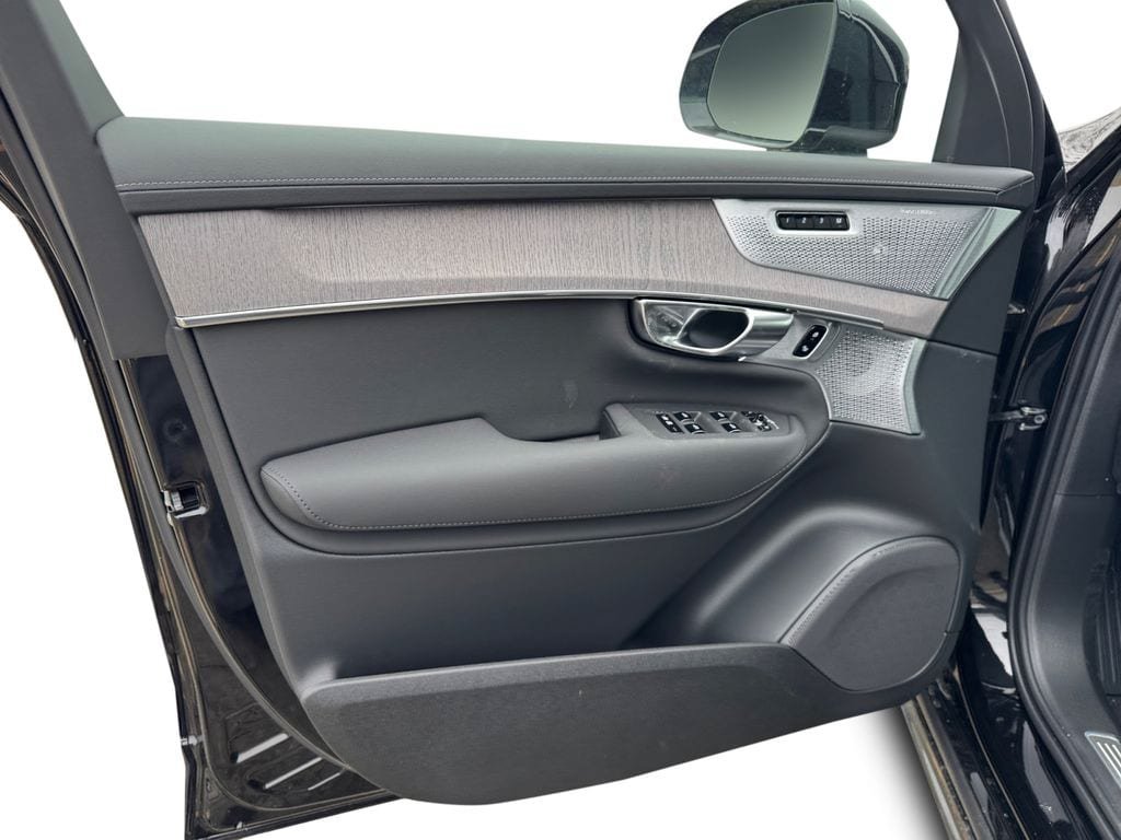 New 2026 Volvo XC90 T8 Ultra w/ Protection Package Premier AWD/4WD image 10