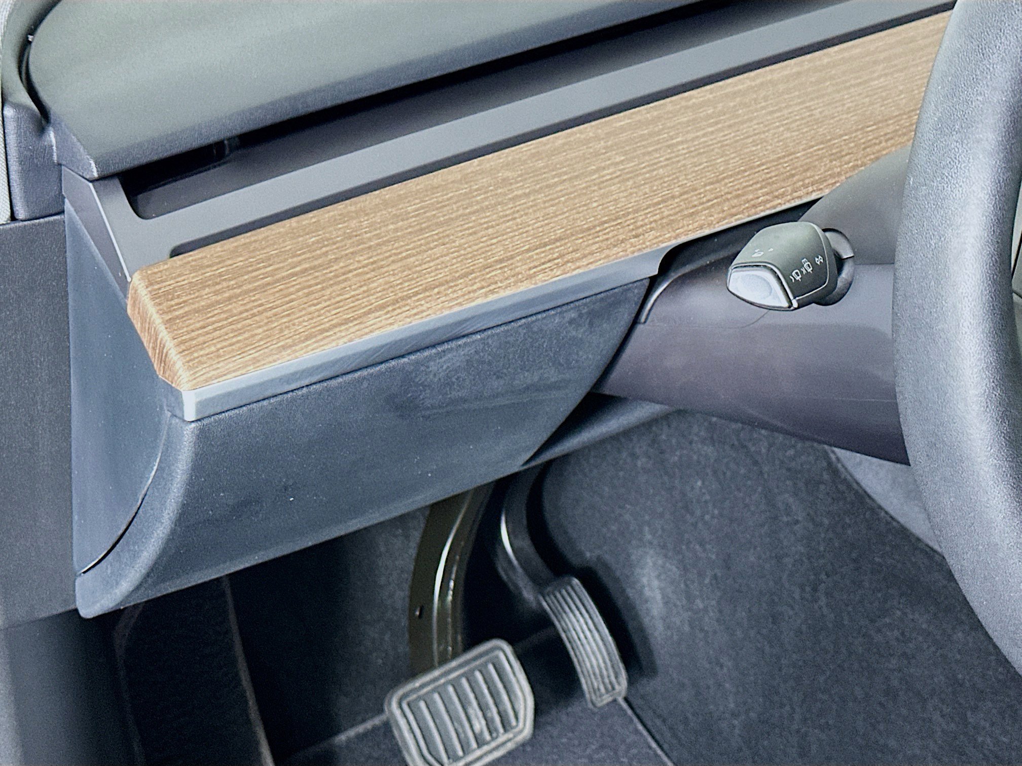 Used 2024 Tesla Model Y Long Range image 16