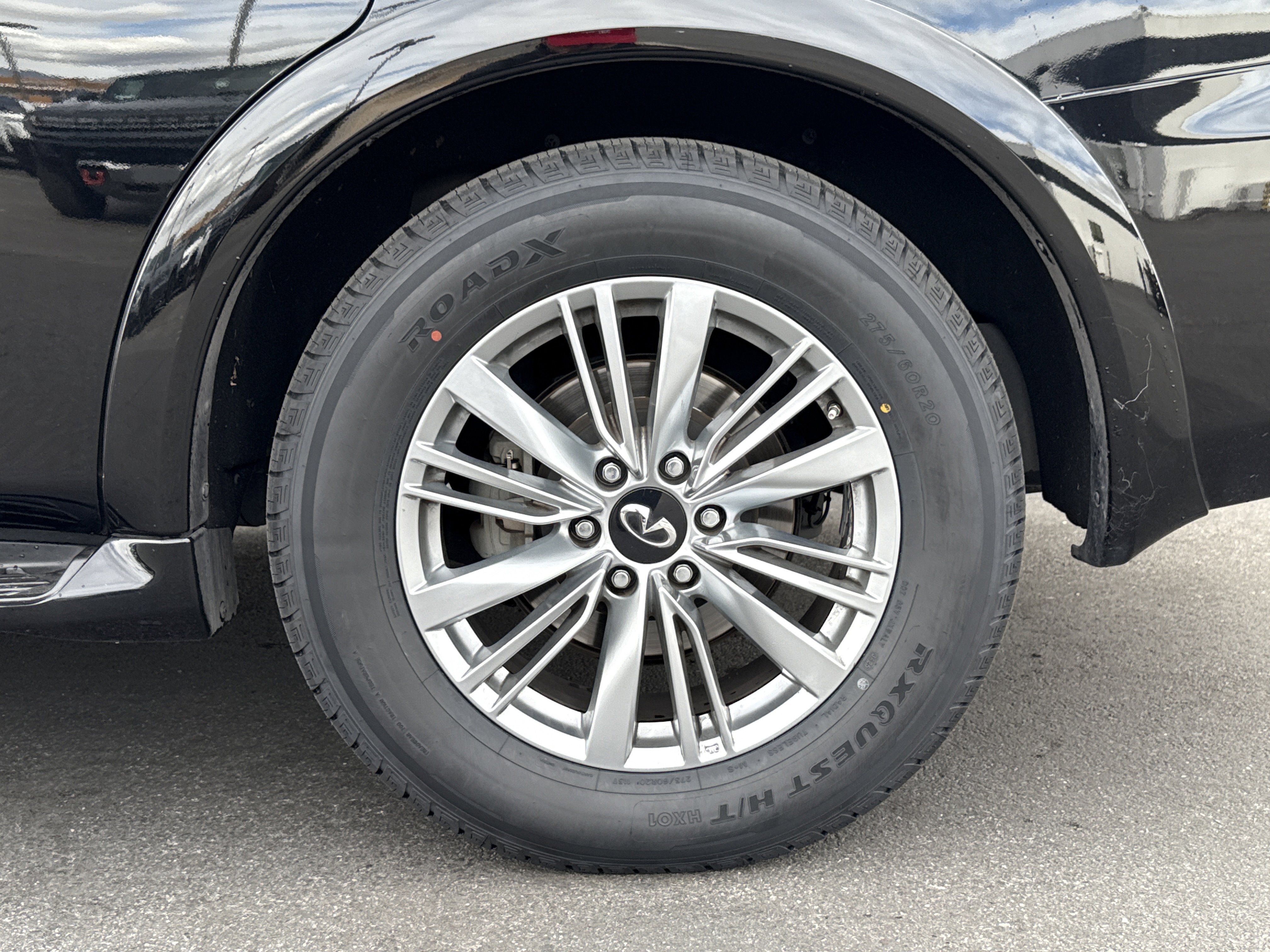Used 2019 INFINITI QX80 Luxe w/ Proassist Package image 2