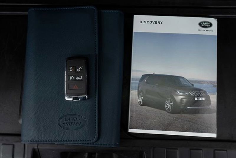 Used 2023 Land Rover Discovery S R-Dynamic image 65