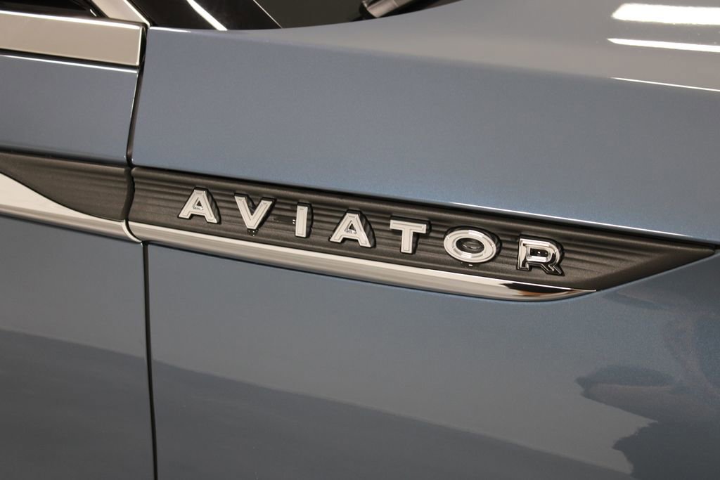 New 2025 Lincoln Aviator 2WD w/ Equipment Group 101A image 11