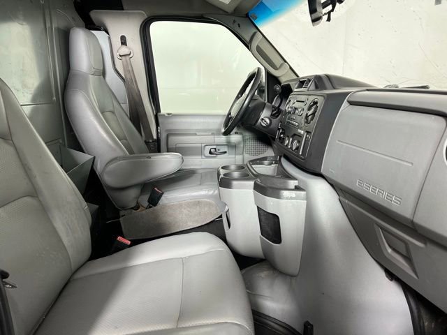 Used 2013 Ford E-150 and Econoline 150 w/ PWR Group RWD image 9