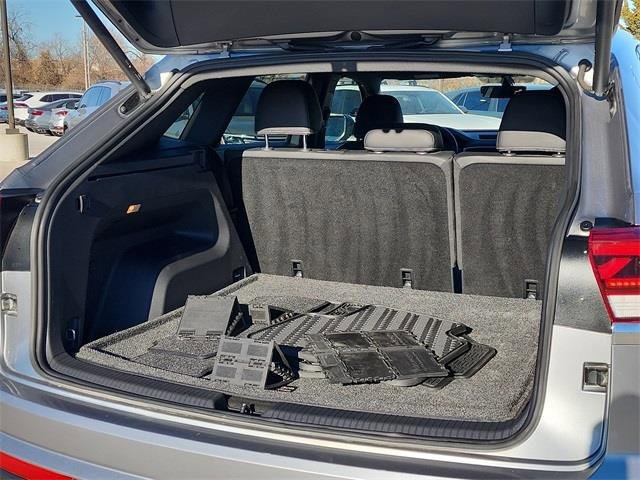 Used 2023 Volkswagen Atlas Cross Sport SE image 6