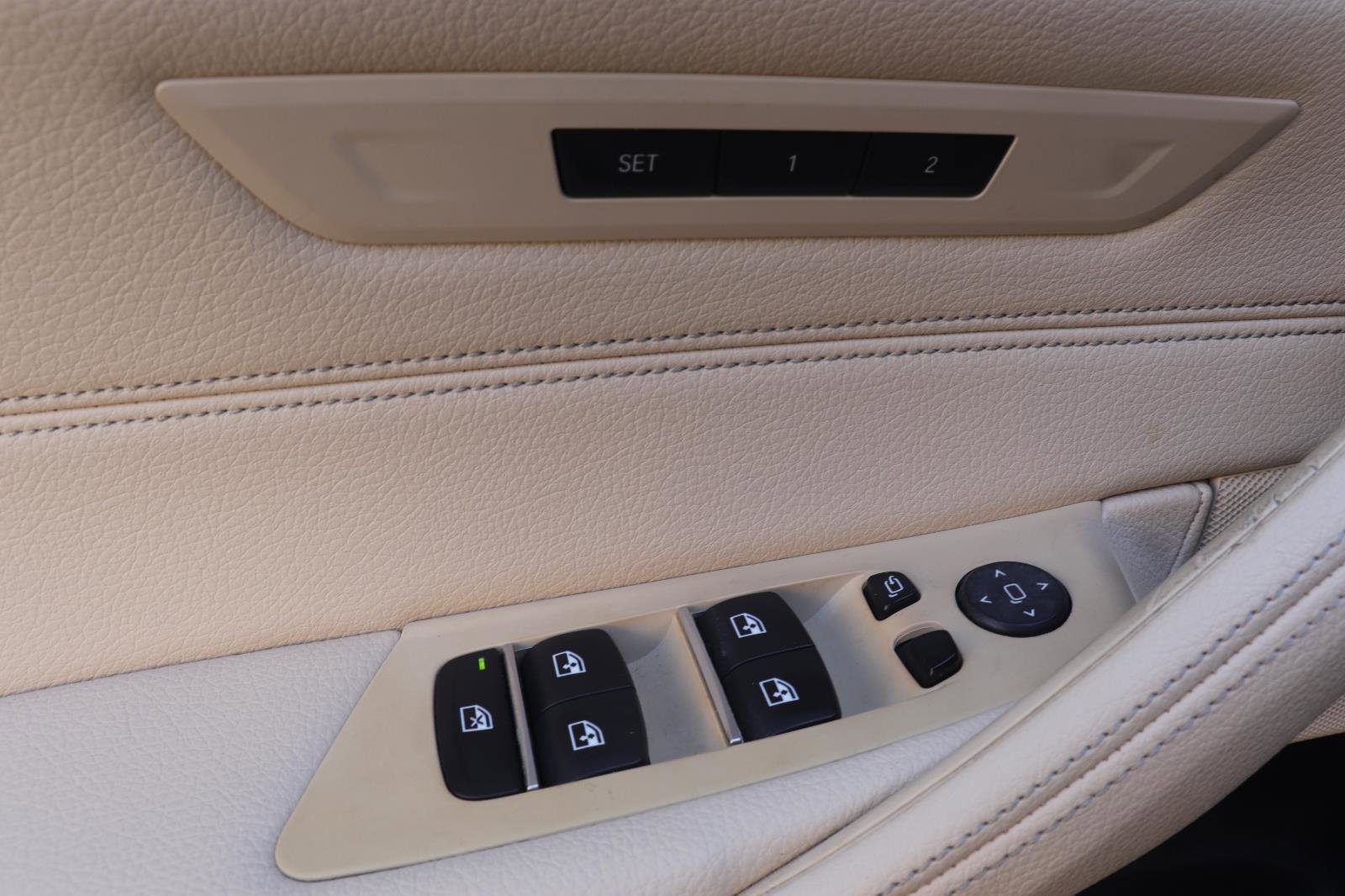 Used 2018 BMW 530i w/ Premium Package image 19