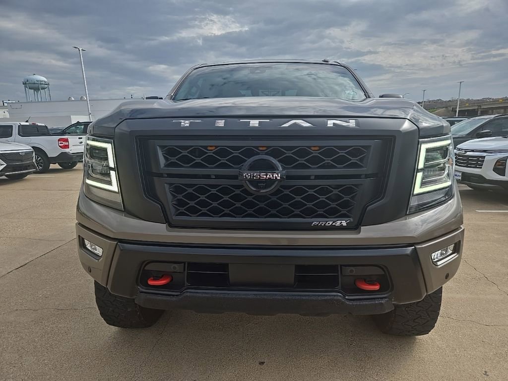 Used 2021 Nissan Titan PRO-4X w/ Pro-4x Convenience Package image 4