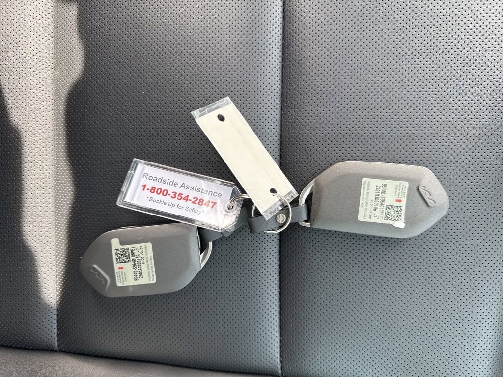 Used 2025 Kia Telluride S image 41