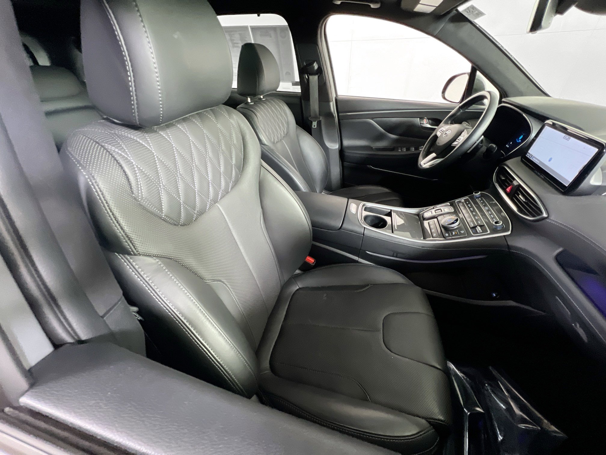 Used 2022 Hyundai Santa Fe Calligraphy image 28