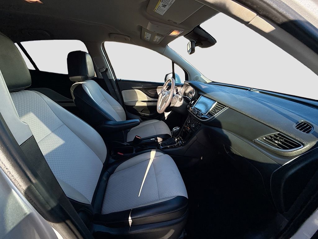 Used 2020 Buick Encore Preferred w/ Safety Package image 16