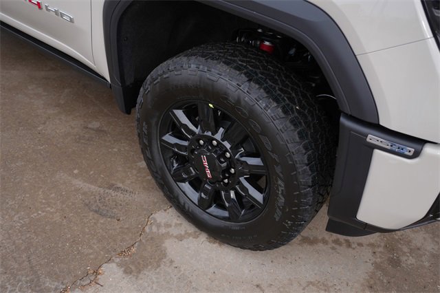 New 2026 GMC Sierra 2500 AT4 image 10