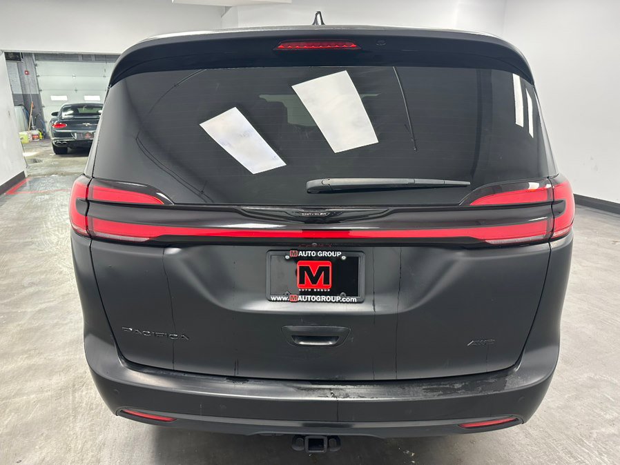 Used 2022 Chrysler Pacifica Pinnacle image 6