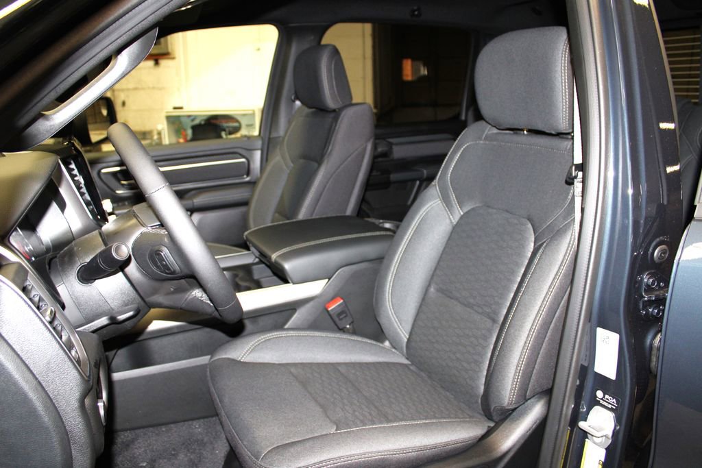 New 2026 RAM 1500 4x4 Crew Cab image 25