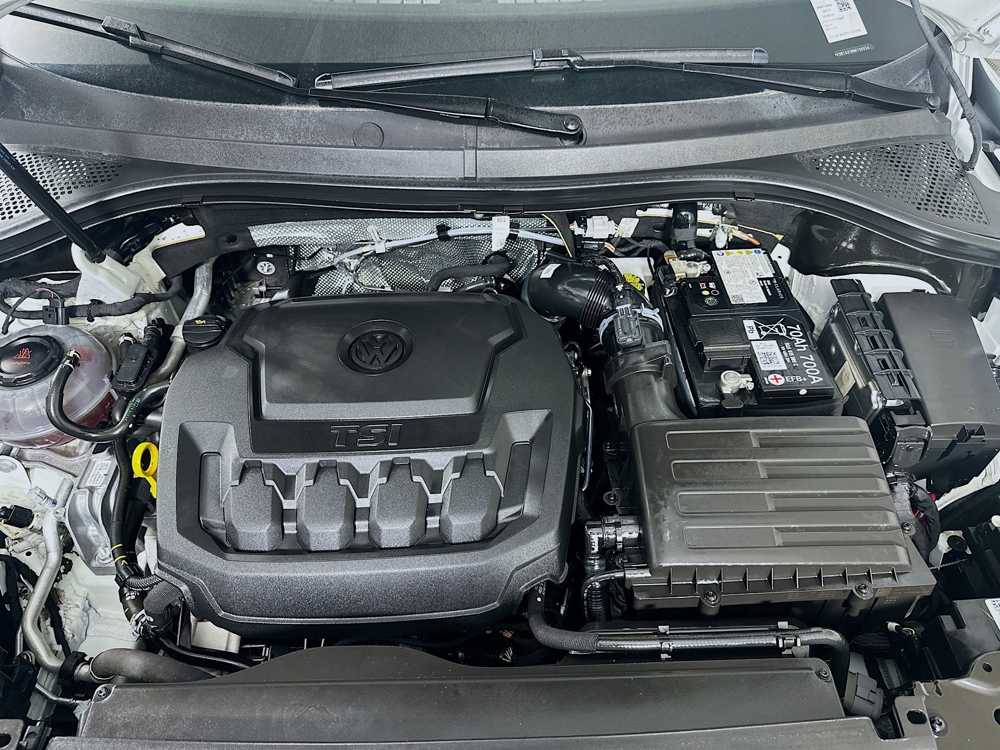 Used 2024 Volkswagen Tiguan SE image 34