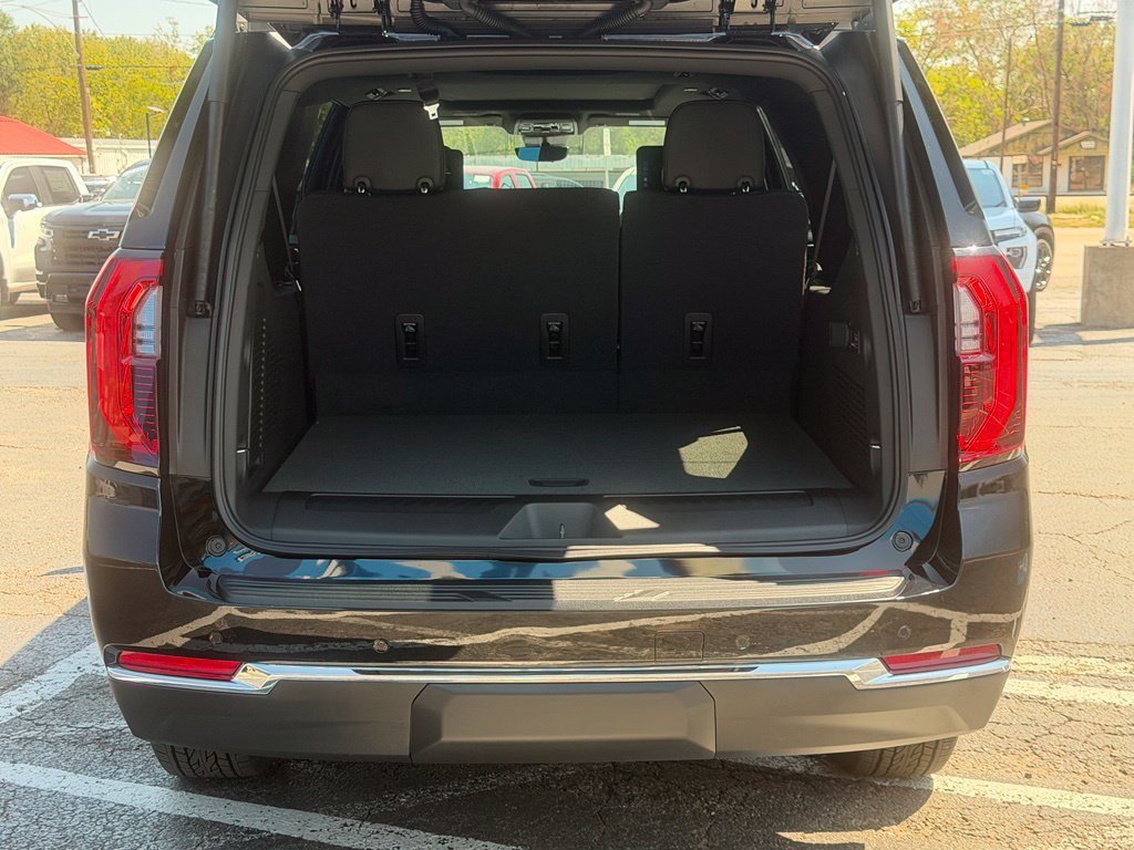 New 2026 GMC Yukon XL Elevation w/ Elevation Premium Package RWD image 9