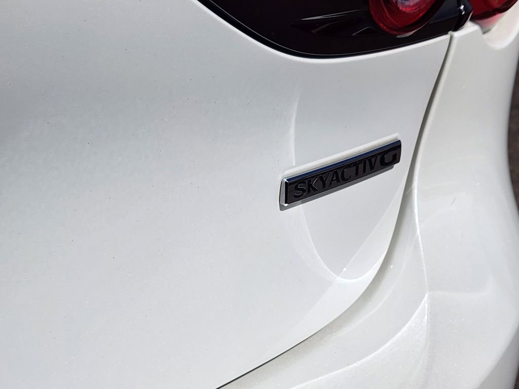 Used 2022 MAZDA MAZDA3 s image 31