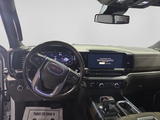 Used 2022 GMC Sierra 1500 SLT w/ SLT Premium Plus Package AWD/4WD image 10