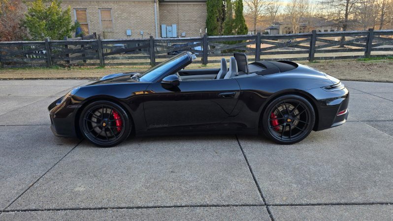 Used 2026 Porsche 911 Carrera 4 GTS AWD/4WD image 3