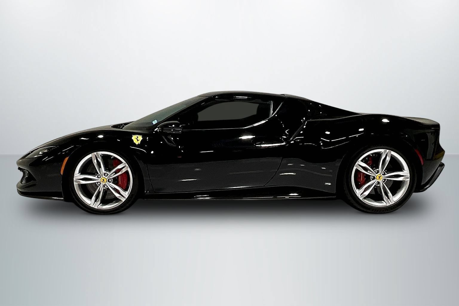 Used 2022 Ferrari 296 GTB RWD image 8