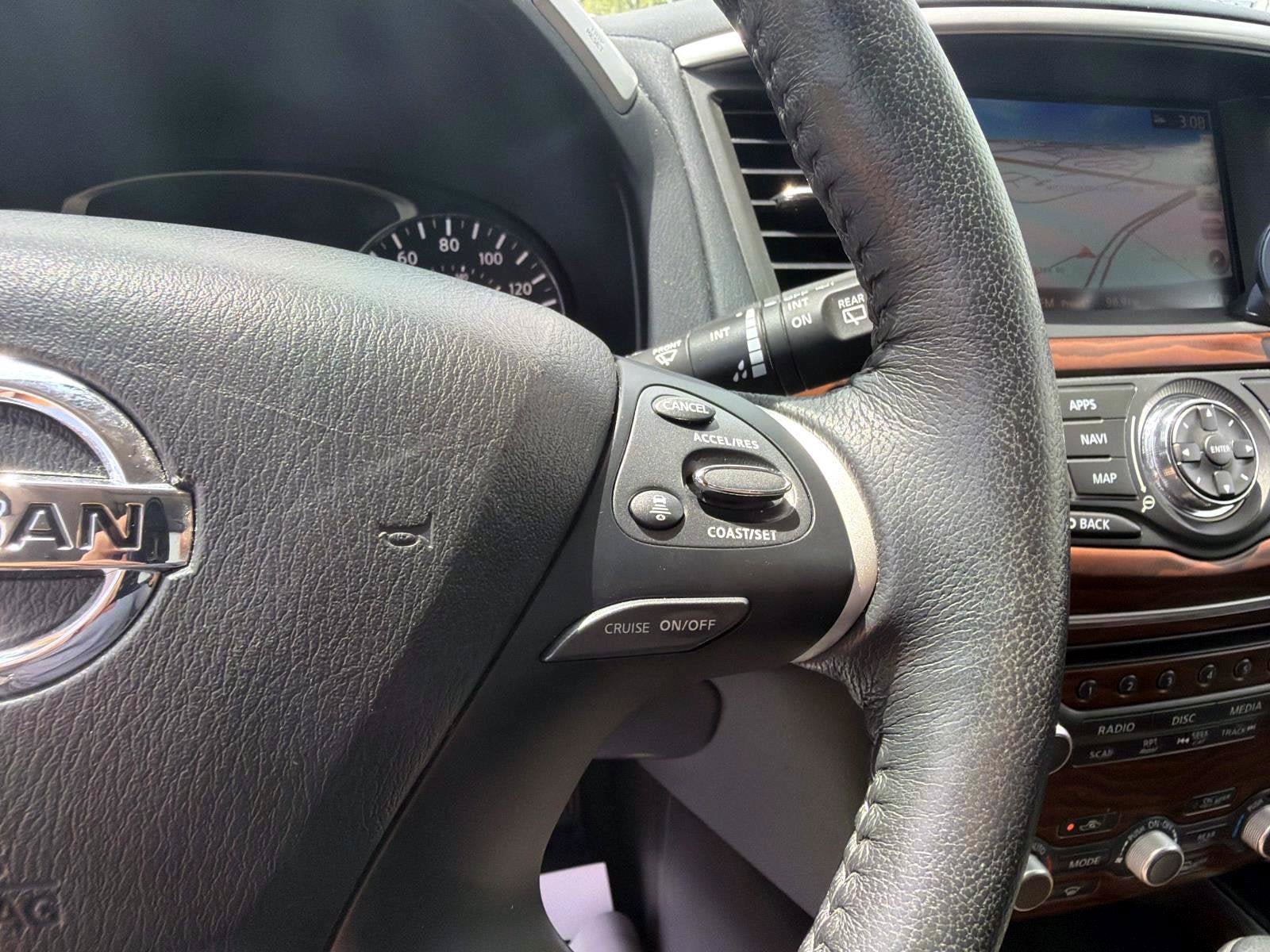 Used 2020 Nissan Pathfinder Platinum AWD/4WD image 30