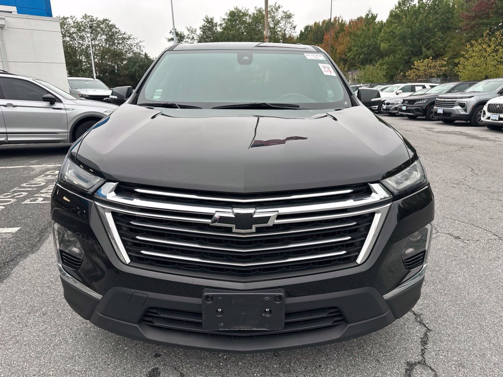 Used 2023 Chevrolet Traverse LT AWD/4WD image 2