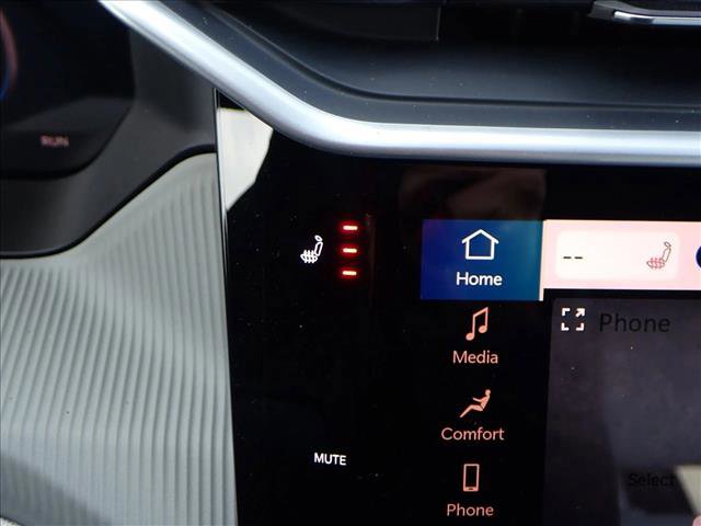 New 2026 Jeep Cherokee Laredo image 18