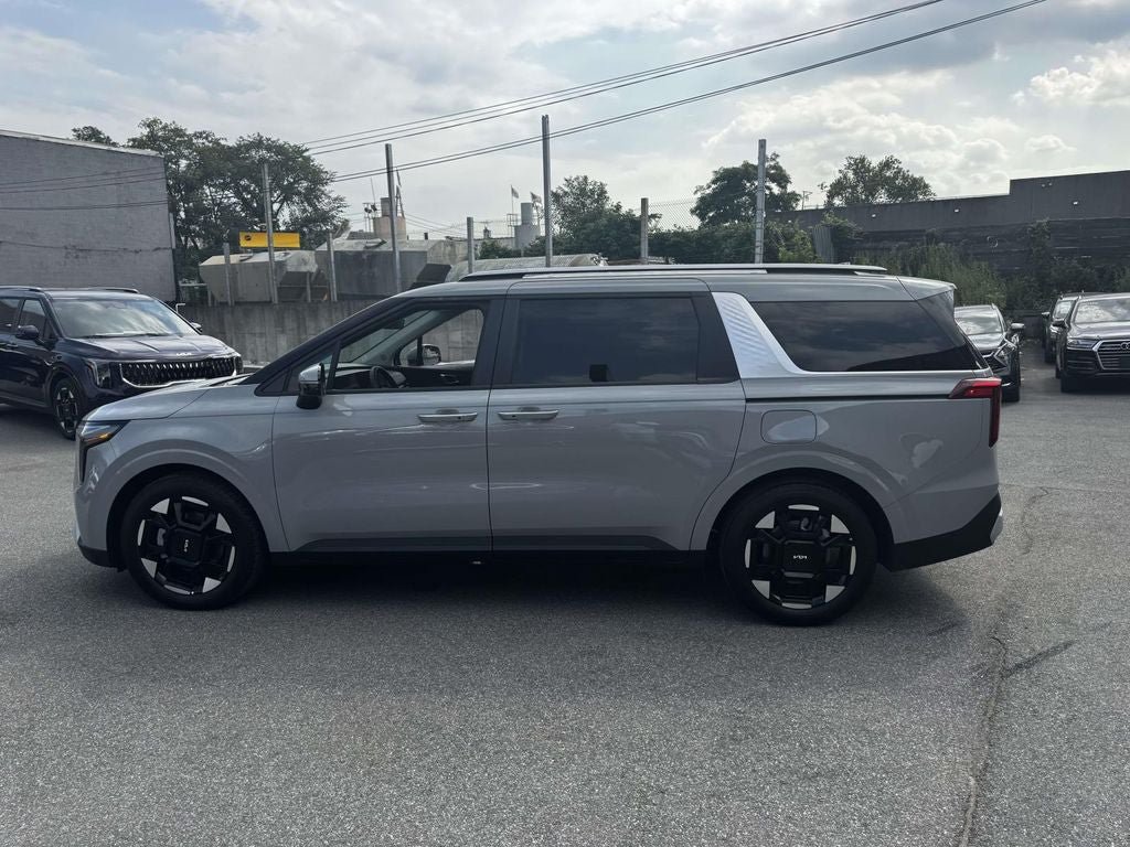 Used 2026 Kia Carnival EX FWD image 8