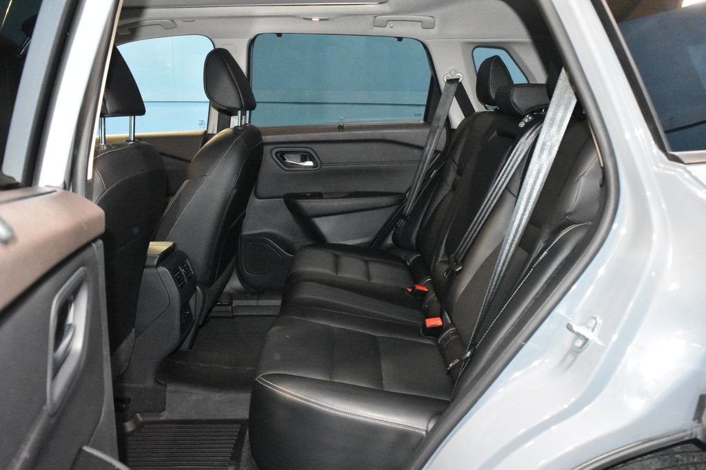 Used 2023 Nissan Rogue SL w/ SL Premium Package image 23