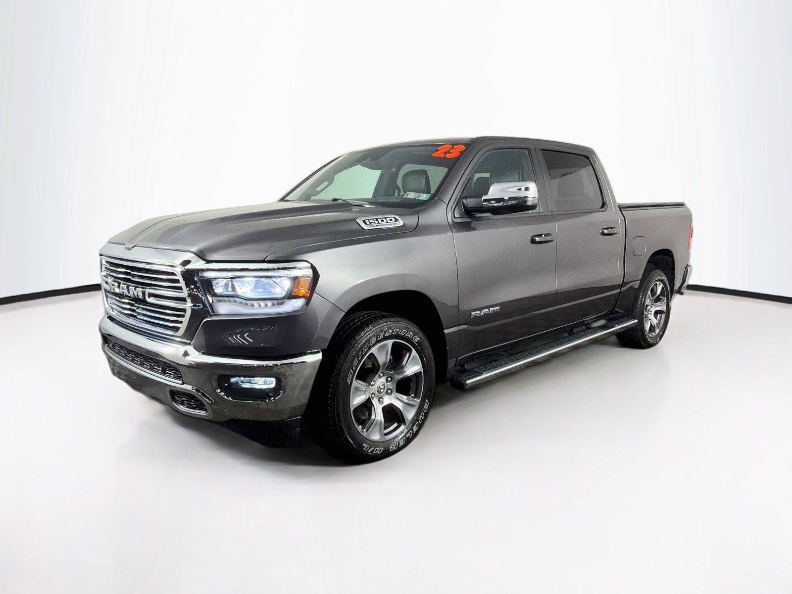 Used 2023 RAM 1500 Laramie AWD/4WD image 7