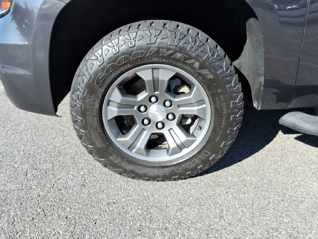Certified 2017 Chevrolet Suburban LT AWD/4WD image 10
