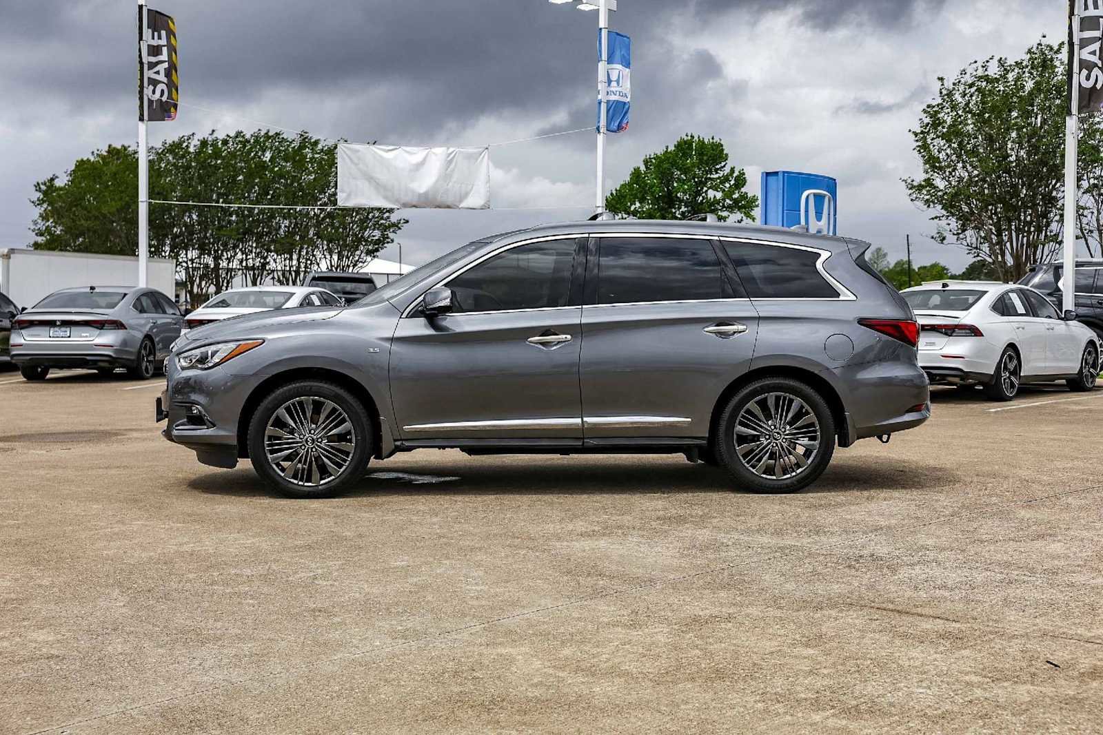 Used 2019 INFINITI QX60 Luxe w/ Limited Package image 4