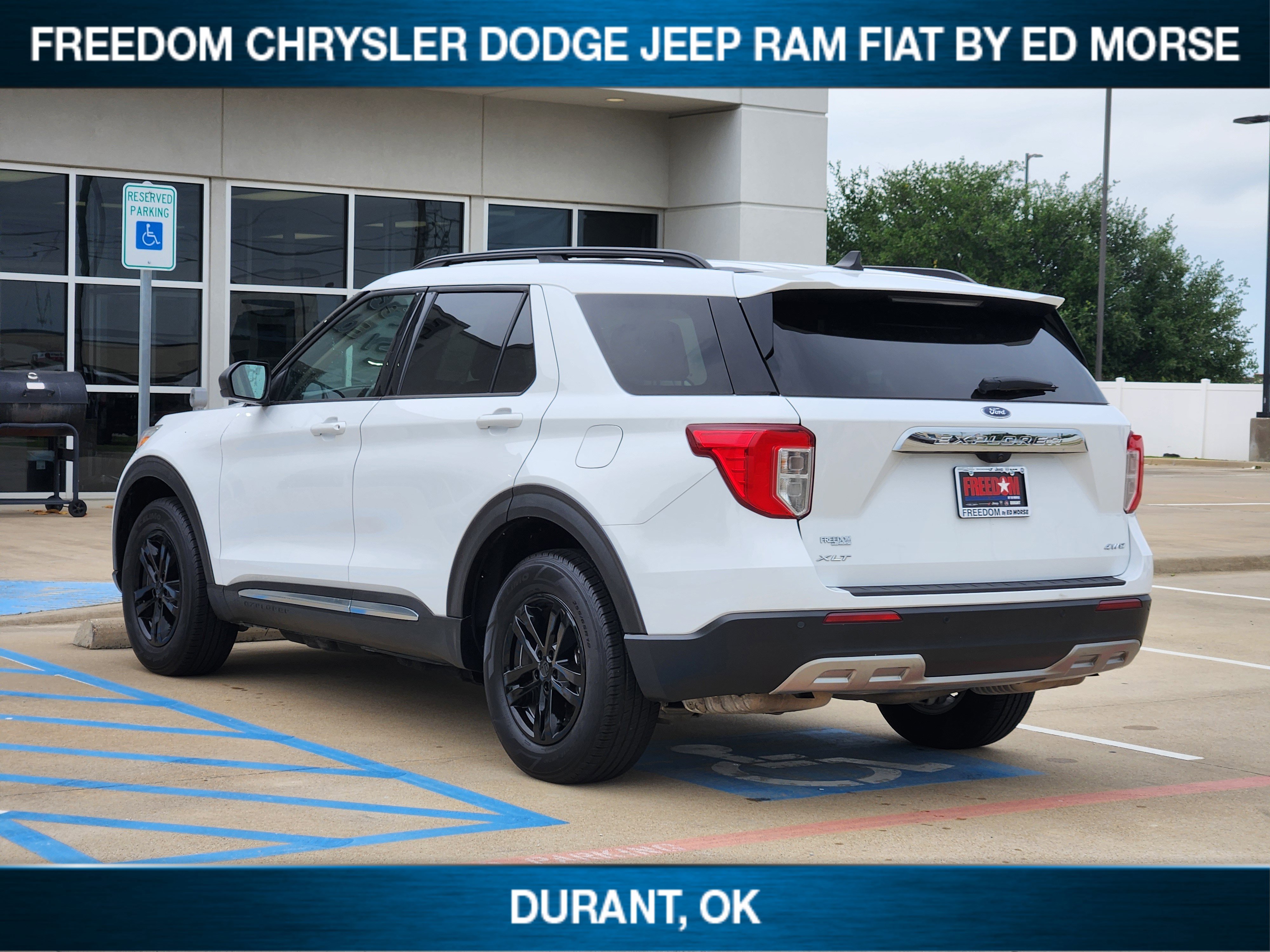 Used 2024 Ford Explorer XLT w/ Equipment Group 202A AWD/4WD image 4